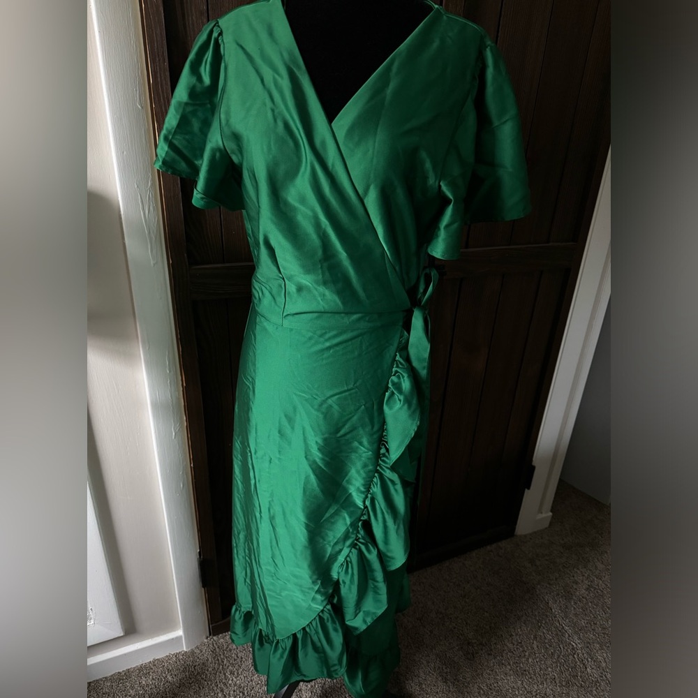 Francesca’s Green Wrap Dres